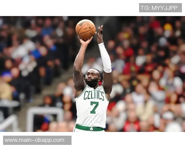 杰伦布朗回应球队三连败强调赛季初期需调整但不应找借口